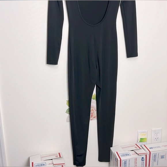 Full body jumpsuit - Picture 8 of 11